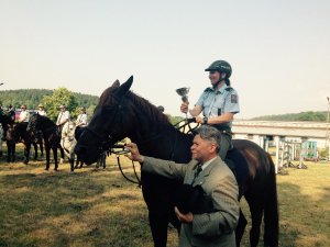 Policjantka na koniu