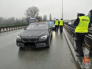 Policjanci odzyskali bmw skradzione dzisiaj w Niemczech #4