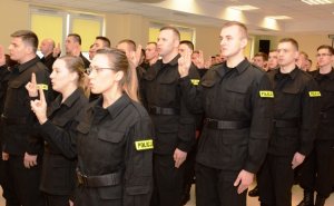 Ślubowanie nowo przyjętych policjantów KWP w Radomiu #4