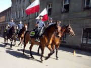 Policyjne pokazy atrakcją majówki konnej w Pszczynie