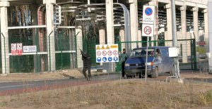 Uzbrojeni terroryści zaatakowali Terminal LNG w Świnoujściu - ćwiczenia służb