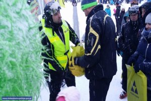 Bezpieczne ferie – policyjne patrole narciarskie na stokach