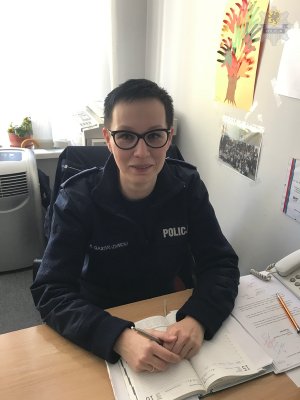 Policjantka, która pomogła kobiecie