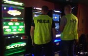 Funkcjonariusze zabezpieczyli kolejne nielegalne automaty do gier