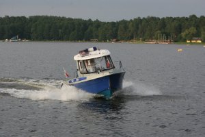 policyjna łódź motorowa