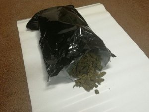 zabezpieczona przez policjantów marihuana