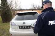 Policjanci zatrzymali sprawców kradzieży pojazdów i odzyskali skradzione samochody