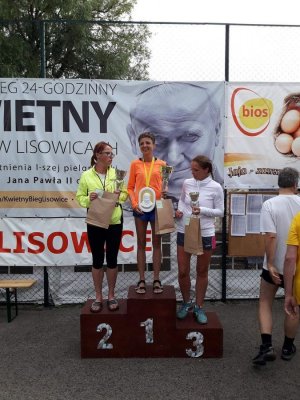 136,5 kilometra biegu i Śląska policjantka na I miejscu podium
