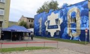 Zdjęcie przedstawia pamiątkowy mural z okazji 100. lecia powołania Policji Państwowej.
