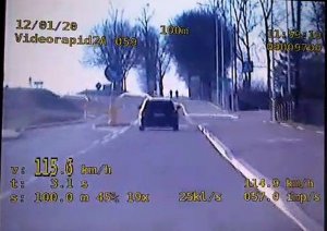 41-latek, który jechał osobową toyotą 115 km/h na obowiązującej „pięćdziesiątce” w miejscowości Dobroszewice