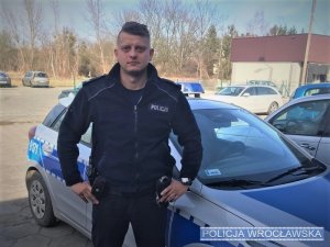 Policjant z Komisariatu Policji Wrocław Leśnica