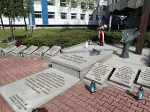 80. rocznica Zbrodni Katyńskiej. Marsz Katyński Służb Mundurowych Województwa Śląskiego