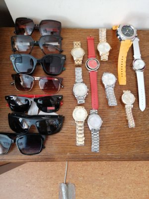 Podrobione zegarki i okulary