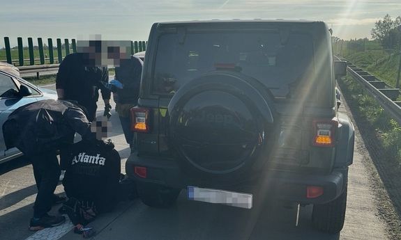 Skradziony w Niemczech jeep wrangler o wartości blisko 250 tys zł