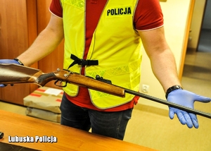 Broń zabezpieczona przez policjantów