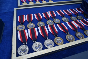 Tablica z medalami.