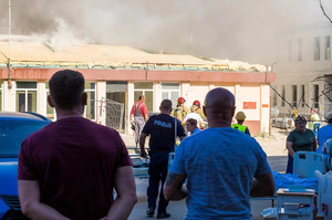 Ewakuacja z palącego się budynku