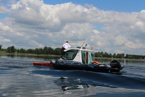 Ćwiczenia ratownicze nad Jeziorem Tarnobrzeskim