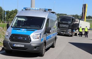 Akcja ,,TIR’’ na S-7, wspólne działania Policji i Inspekcji Transportu Drogowego