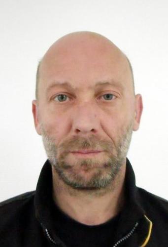Zdjęcie twarzy poszukiwanego Tomasza Leszczyńskiego