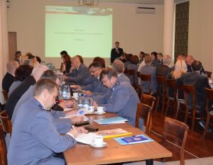 Zdjęcie przedstawia naradę kadry kierowniczej służby logistycznej Policji