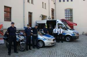 Śląscy policjanci podczas imprezy na Zamku Piastowskim w Raciborzu