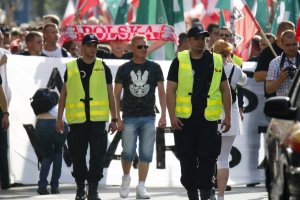 Policjanci zabezpieczają obchody rocznicy Powstania Warszawskiego