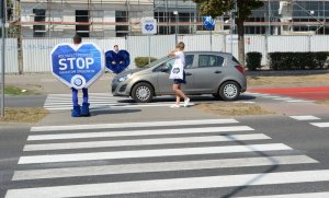 Festyn i nowe bezpieczne przejście dla pieszych w ramach programu „Stop wariatom drogowym” #11