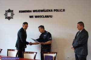 Dolnośląscy policjanci wyróżnieni za wyjaśnienie dwóch brutalnych, podwójnych morderstw i zatrzymanie sprawcy