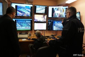 Monitorowanie sytuacji na stadionie
