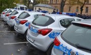 Dziesięć nowych radiowozów dla poznańskich policjantów