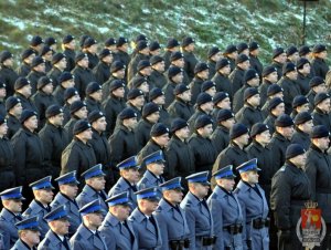 Uroczyste ślubowanie policjantów w Muzeum Katyńskim