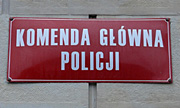 Tabliczka z napisem: Komenda Główna Policji