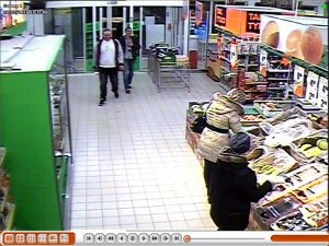Sprawcy kradzieży nagrani przez kamery monitoringu