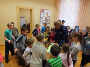 wizyta dzieci w Komendzie Wojewódzkiej Policji #7