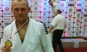 Nadkom. Jacek Szewczak z medalem Mistrzostw Polski Ju-Jitsu Fighting