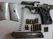 Zabezpieczone narkotyki oraz broń wraz z amunicją z okresu wojennego