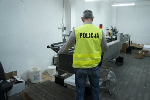 Policjant w zlikwidowanej drukarni