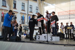 Policjant na podium III Ultramaratonu Podkarpackiego #3