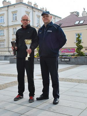 Policjant na podium III Ultramaratonu Podkarpackiego #5