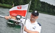 Ćwiczenia policjantów i funkcjonariuszy pozostałych służb na Jeziorze Sławskim