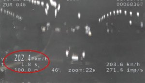 W terenie zabudowanym pędził 202 km/h