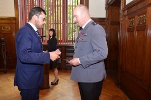 Krzyż Zasługi dla szczecińskiego policjanta #3