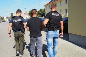 Rozbój z użyciem atrapy broni. 25-latek aresztowany na dwa miesiące