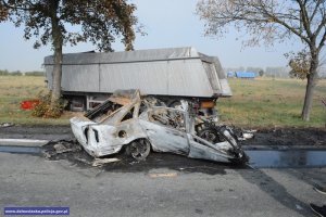 auto zniszczone w wypadku drogowym