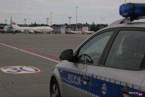 Policja w systemie bezpieczeństwa cywilnej komunikacji lotniczej w Polsce