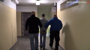 Policjanci z Katowic przejęli ponad 1200 działek narkotyków