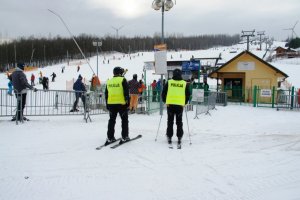 Policjanci na stokach narciarskich