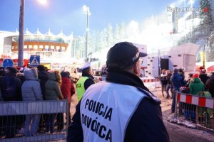 Policjanci zabezpieczali Puchar Świata w skokach narciarskich w Wiśle