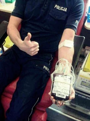 Policjanci znów przelali krew by pomóc potrzebującym
